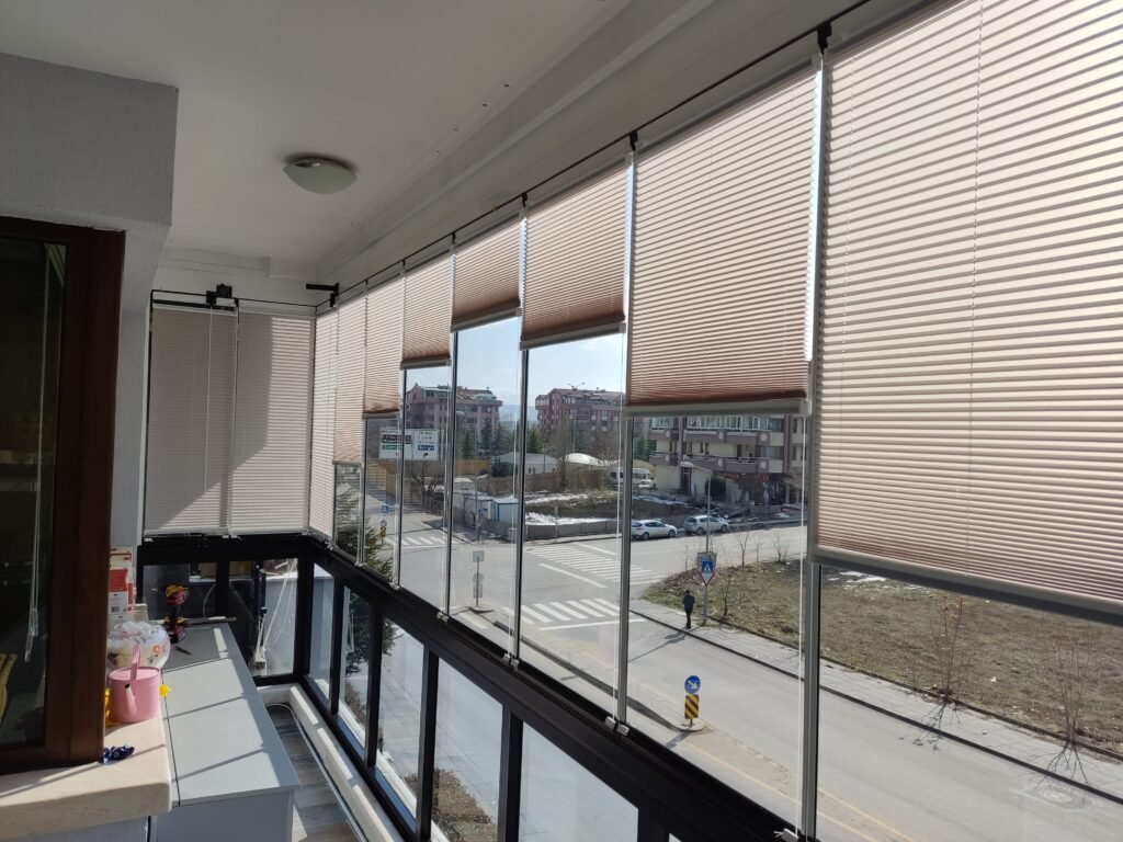 Plise Cam Balkon Perdeler